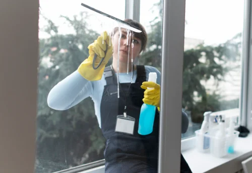 Nettoyage de vitres intérieures et extérieures à Saint-Urbain-Maconcourt
